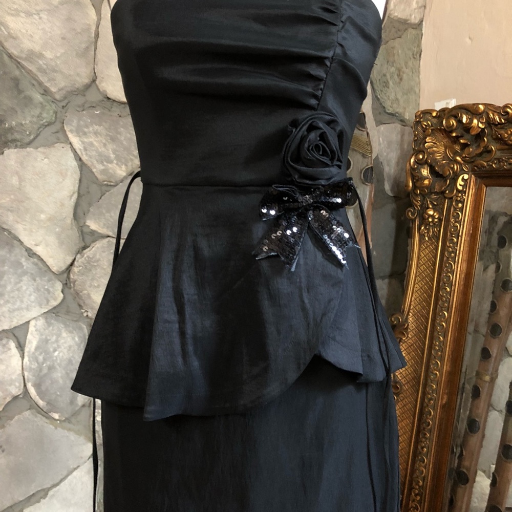 Black strapless dress